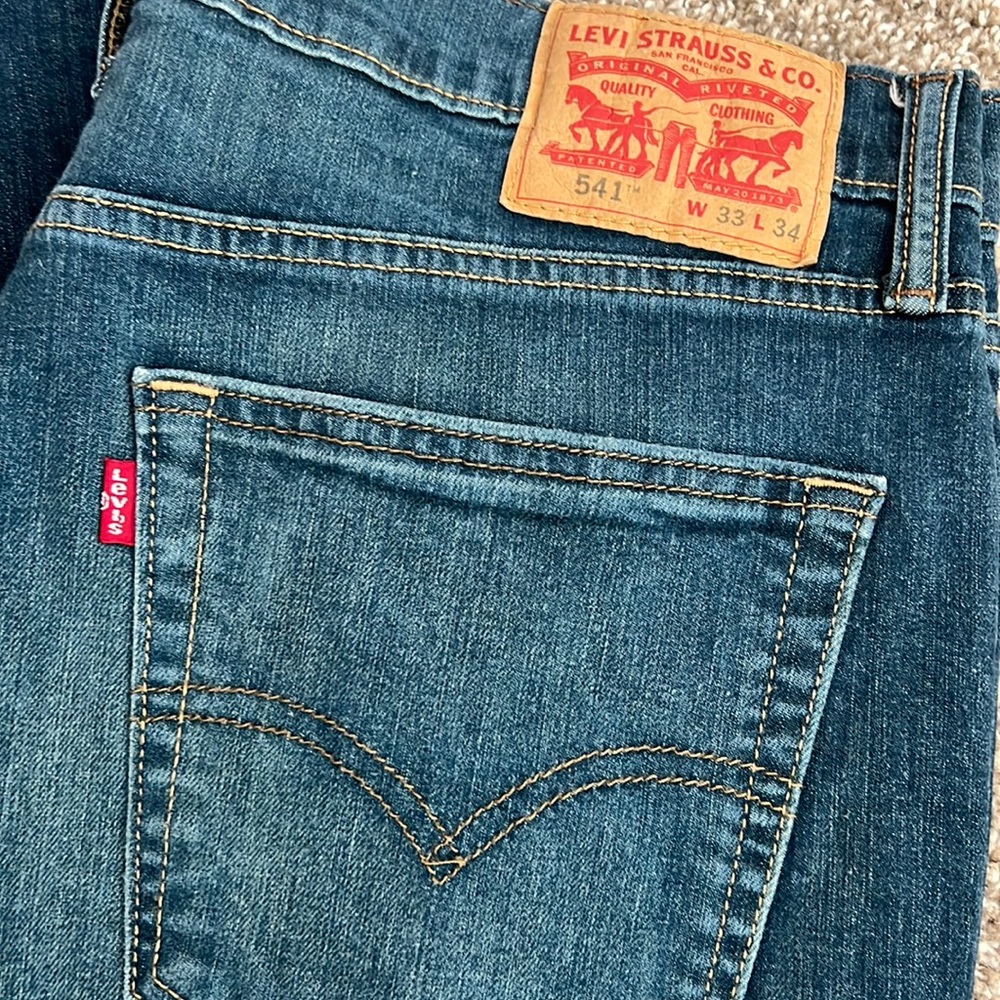 Men’s Levi jeans, 541 size 33 x 34